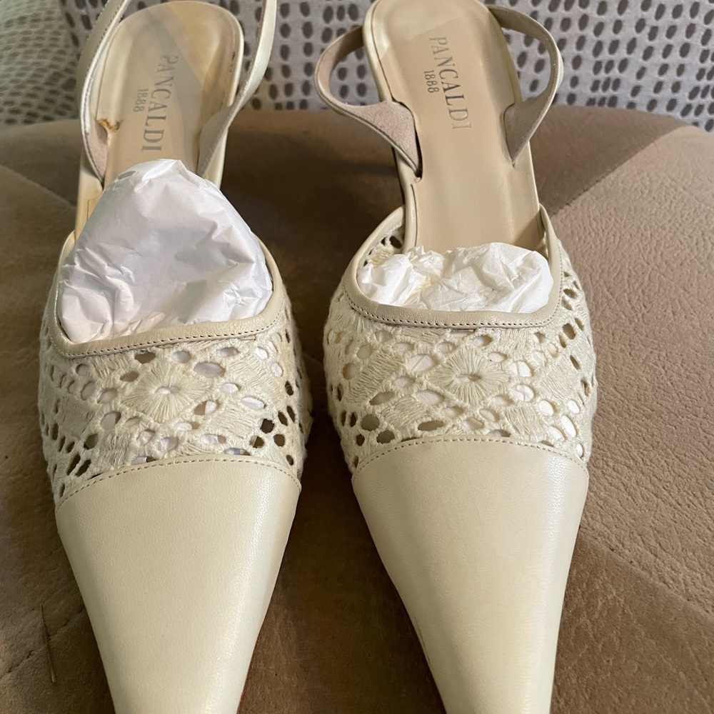 Pancaldi Women's Cream Lace Slingback Heels, the box is Not the original box